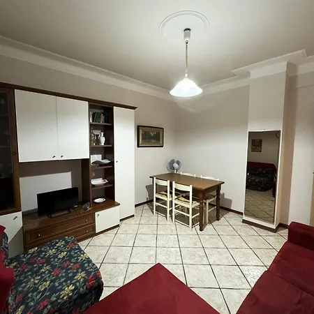 A Un Passo Dall'ariston Apartment