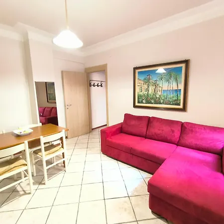 A Un Passo Dall'ariston Apartment *